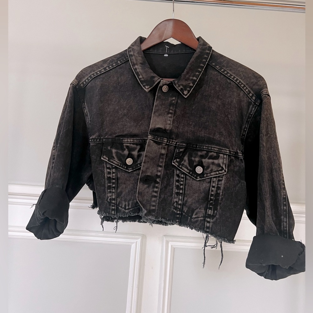 Cropped brownish/black jeans jacket.